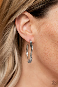 Paparazzi- Coveted Curves Silver Hoop Earring