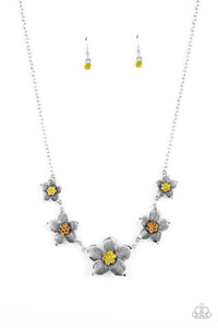 Paparazzi- Wallflower Wonderland Yellow Necklace