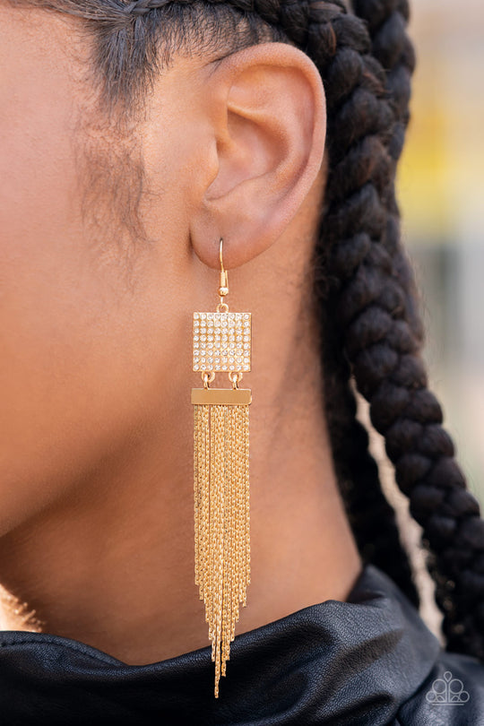 Paparazzi- Dramatically Deco Gold Earring