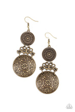 Load image into Gallery viewer, Paparazzi- Garden Adventure Brass Earring
